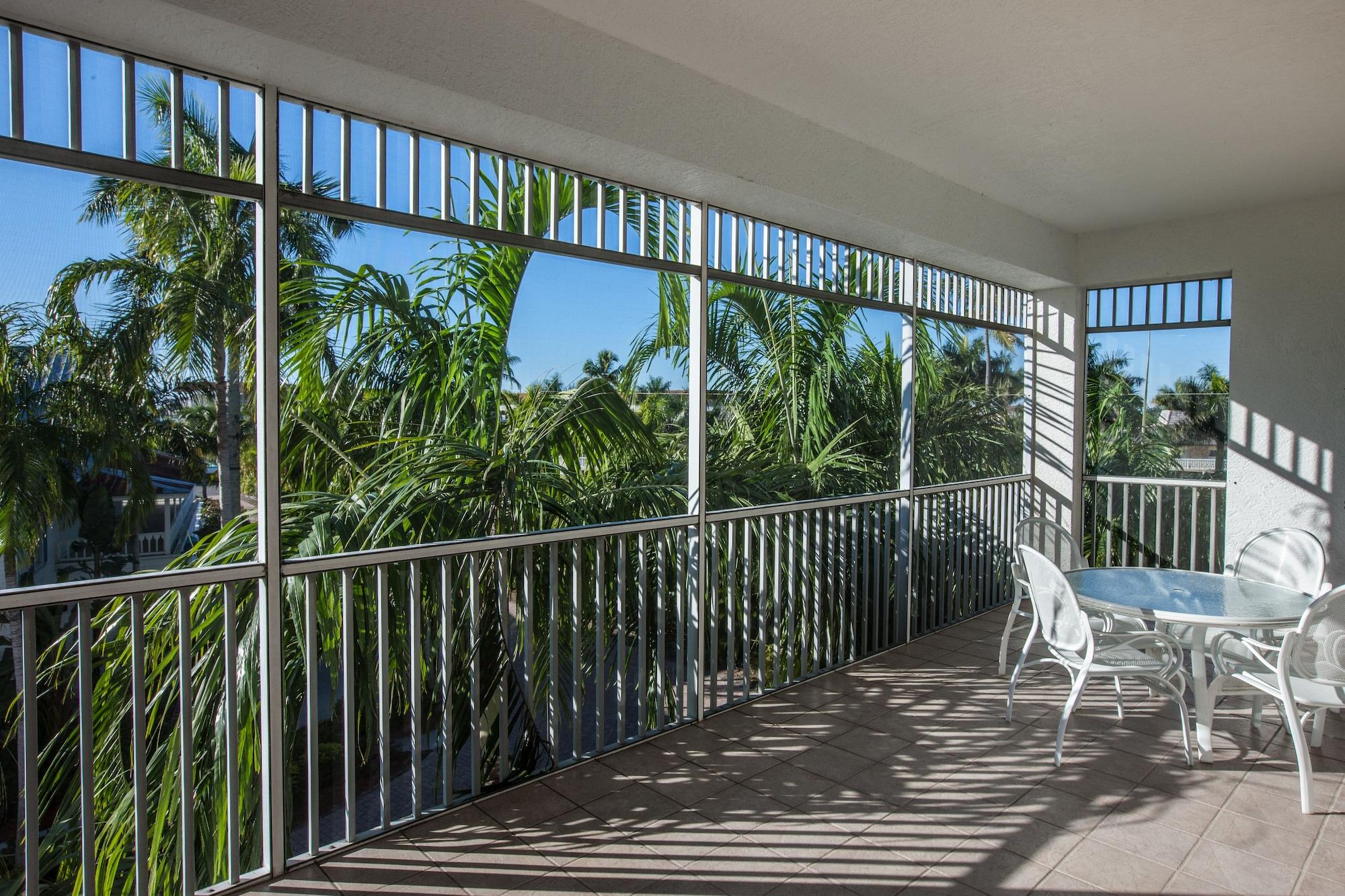 Olde Marco Island Inn And Suites Екстериор снимка