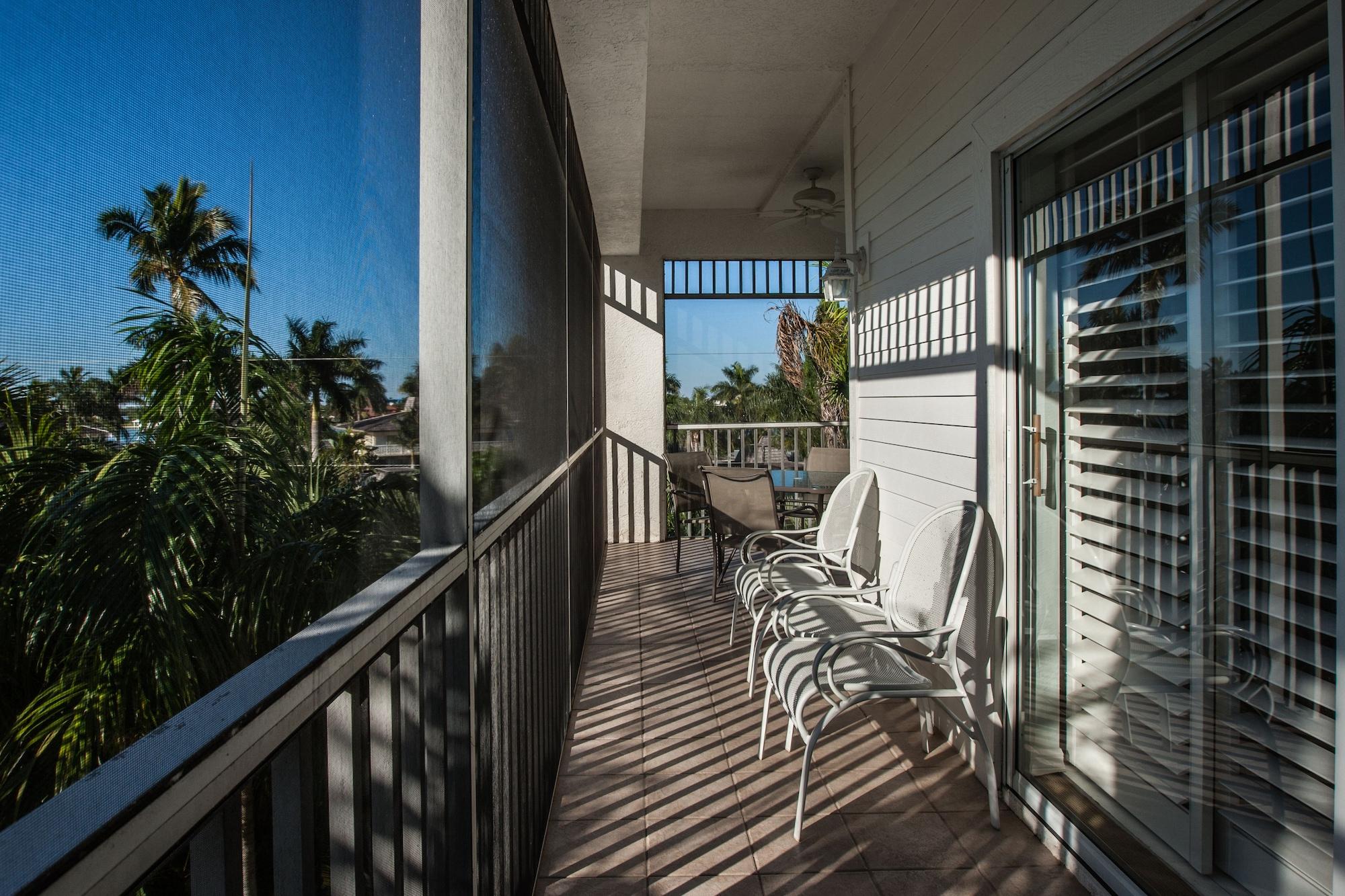 Olde Marco Island Inn And Suites Екстериор снимка