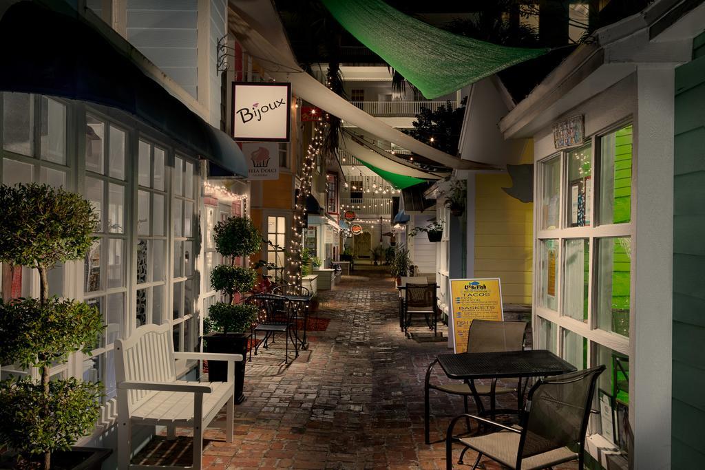 Olde Marco Island Inn And Suites Екстериор снимка