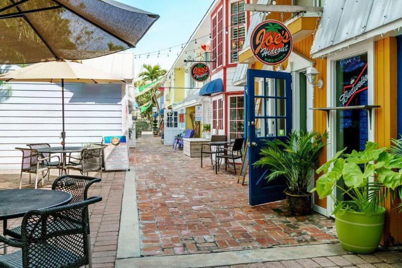 Olde Marco Island Inn And Suites Екстериор снимка