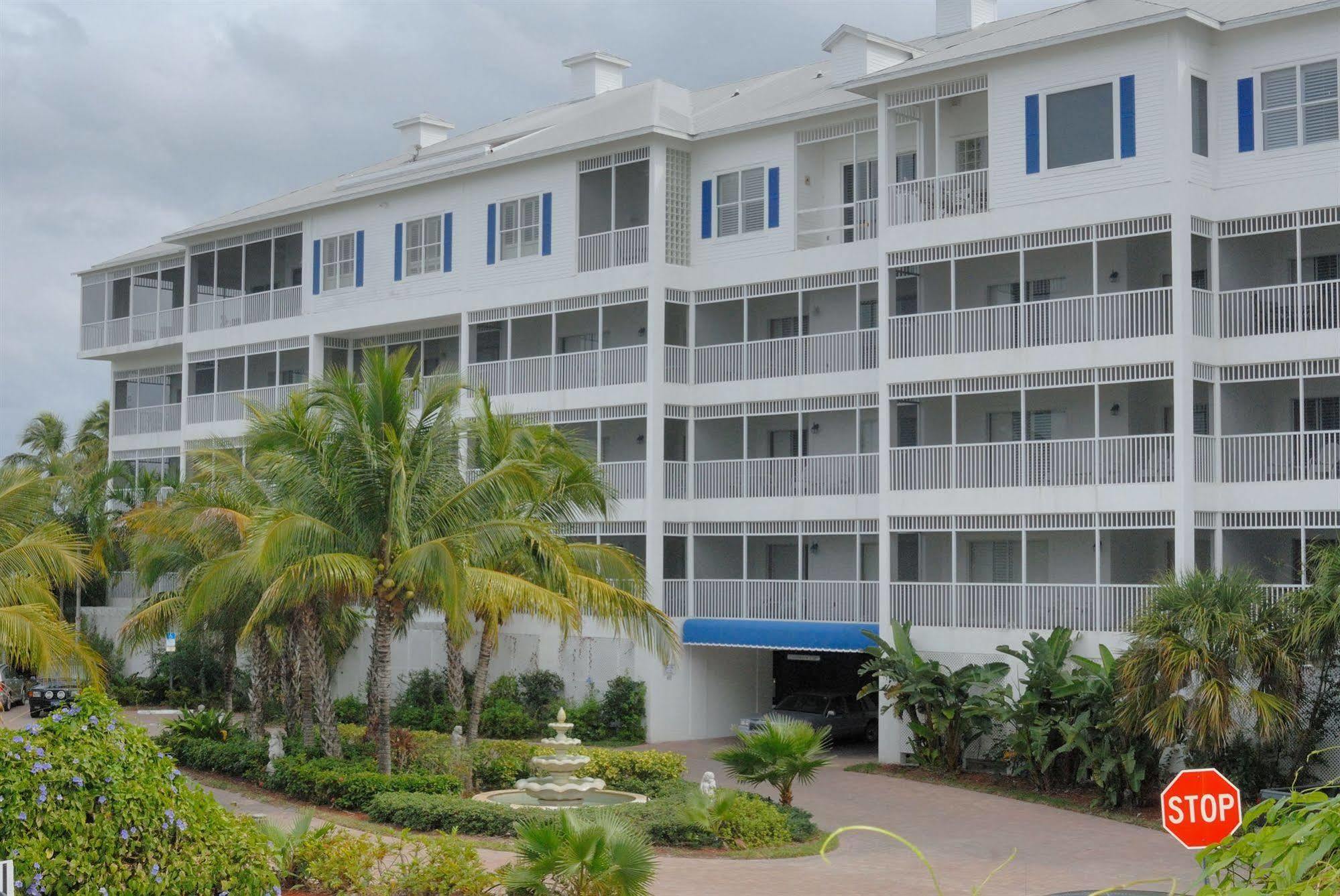 Olde Marco Island Inn And Suites Екстериор снимка
