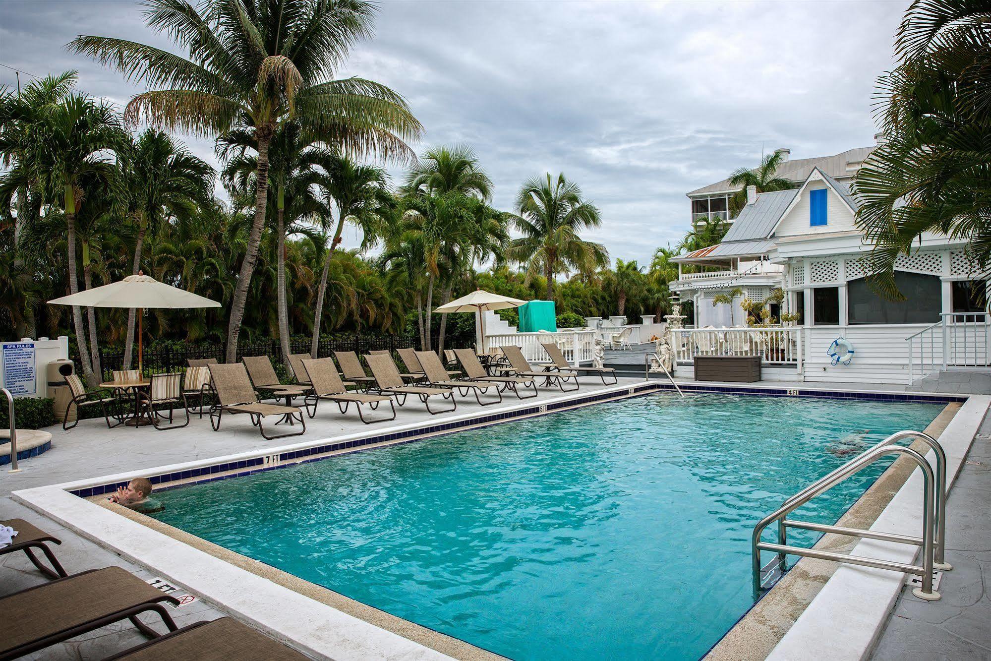 Olde Marco Island Inn And Suites Екстериор снимка